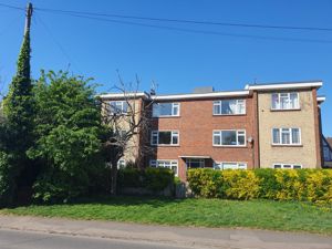 Wolsey Court, Bridge Road, East Molesey- click for photo gallery